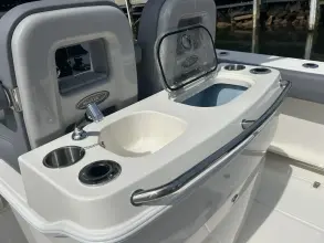 Thumbnail von Boston Whaler 280 Outrage