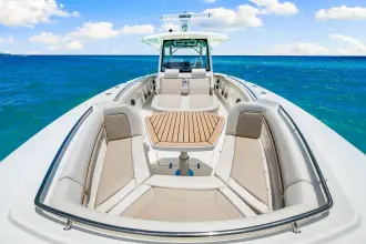 Thumbnail von Boston Whaler 380 Outrage