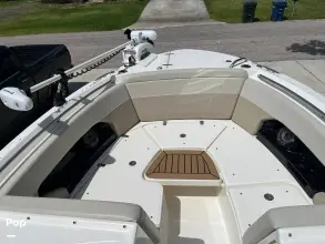 Thumbnail von Boston Whaler 240 Vantage