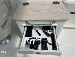 Thumbnail von Boston Whaler 240 Vantage
