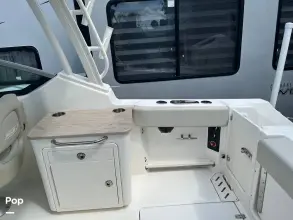 Thumbnail von Boston Whaler 240 Vantage