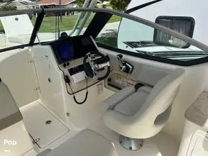 Thumbnail von Boston Whaler 240 Vantage