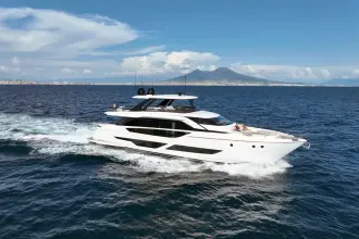 Thumbnail von Ferretti Yachts 860 LADY F