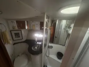 Thumbnail von Carver 444 Cockpit Motor Yacht