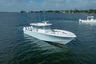 Yellowfin 42 Offshore NEW STOCK 42 OFFSHORE