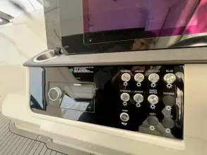 Thumbnail von Sea Ray 320 Sundancer Outboard
