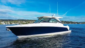 Thumbnail von Tiara Yachts 34LX