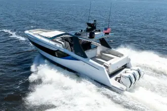 Thumbnail von Azimut 42