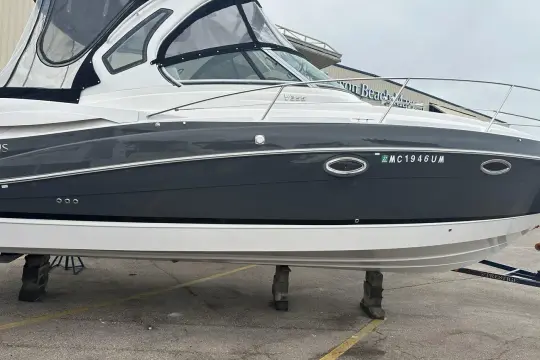Four Winns V355