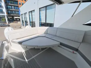 Thumbnail von Sea Ray 320 Sundancer Outboard