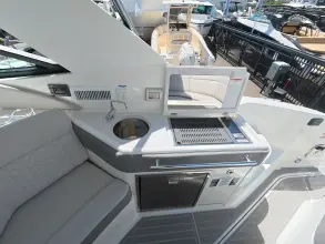 Thumbnail von Sea Ray 320 Sundancer Outboard