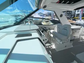 Thumbnail von Sea Ray 320 Sundancer Outboard