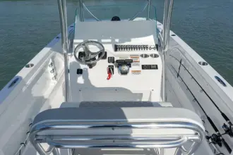 Thumbnail von Twin Vee 240 STX CC