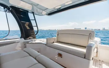 Thumbnail von Boston Whaler 350 Outrage DILLY DALLY