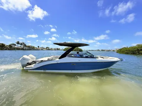 Sea Ray SLX 280 Outboard