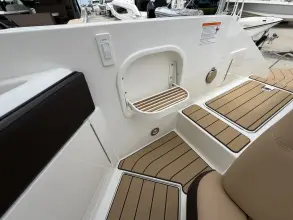 Thumbnail von Sea Ray SLX 310 Outboard
