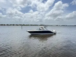 Thumbnail von Sea Ray SLX 310 Outboard