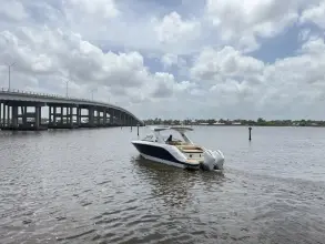 Thumbnail von Sea Ray SLX 310 Outboard