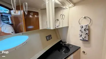 Thumbnail von Carver 41 Motoryacht