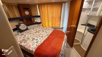 Thumbnail von Carver 41 Motoryacht