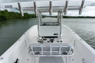 Thumbnail von Twin Vee 280 STX CC