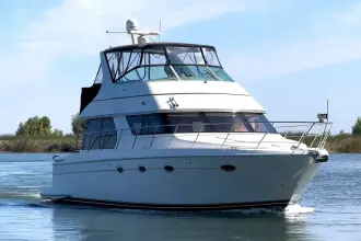 Carver 46 Voyager