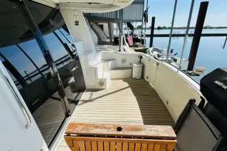 Thumbnail von Carver 46 Voyager