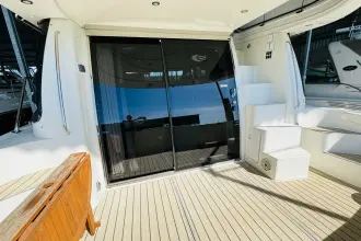 Thumbnail von Carver 46 Voyager