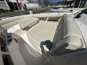 Thumbnail von Boston Whaler 350 Realm