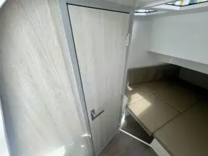 Thumbnail von Cruisers Yachts 38 VTR