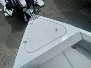 Thumbnail von Cruisers Yachts 38 VTR