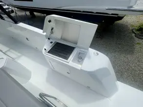 Thumbnail von Cruisers Yachts 38 VTR