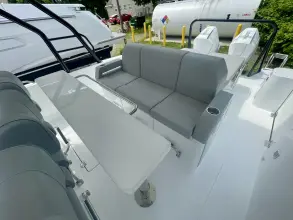Thumbnail von Cruisers Yachts 38 VTR