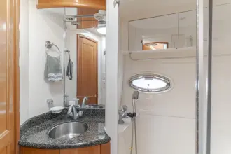 Thumbnail von Carver 46 Motor Yacht