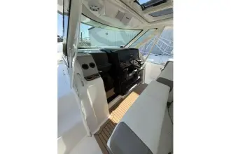 Thumbnail von Tiara Yachts 43LS
