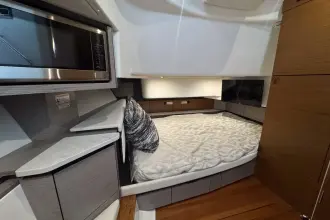 Thumbnail von Tiara Yachts 43LS