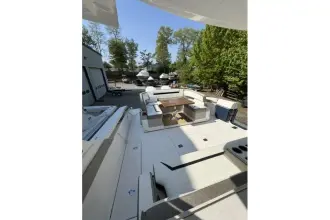 Thumbnail von Tiara Yachts 43LS