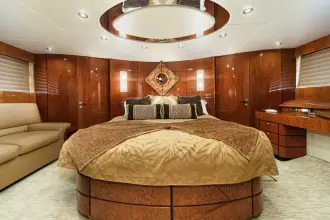 Thumbnail von Fairline Squadron 74 COMPASS ROSE