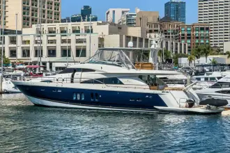 Thumbnail von Fairline Squadron 74 COMPASS ROSE