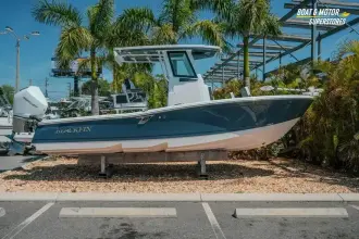 Blackfin 242 HB