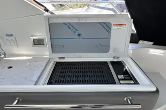 Thumbnail von Sea Ray 320 Sundancer Outboard