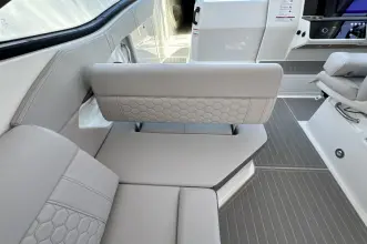 Thumbnail von Sea Ray 320 Sundancer Outboard