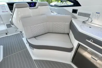 Thumbnail von Sea Ray 320 Sundancer Outboard