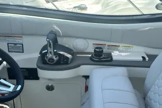 Thumbnail von Sea Ray 320 Sundancer Outboard
