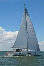 Beneteau Oceanis Yacht 54 Circe