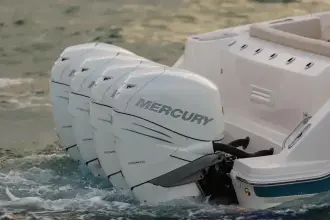 Thumbnail von Boston Whaler 420 Outrage