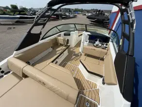 Thumbnail von Sea Ray SDX 230 Surf