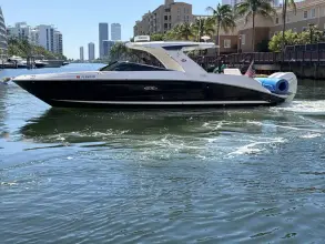 Sea Ray SLX 350 Outboard