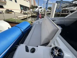 Thumbnail von Sea Ray SLX 350 Outboard