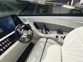 Thumbnail von Sea Ray SLX 350 Outboard